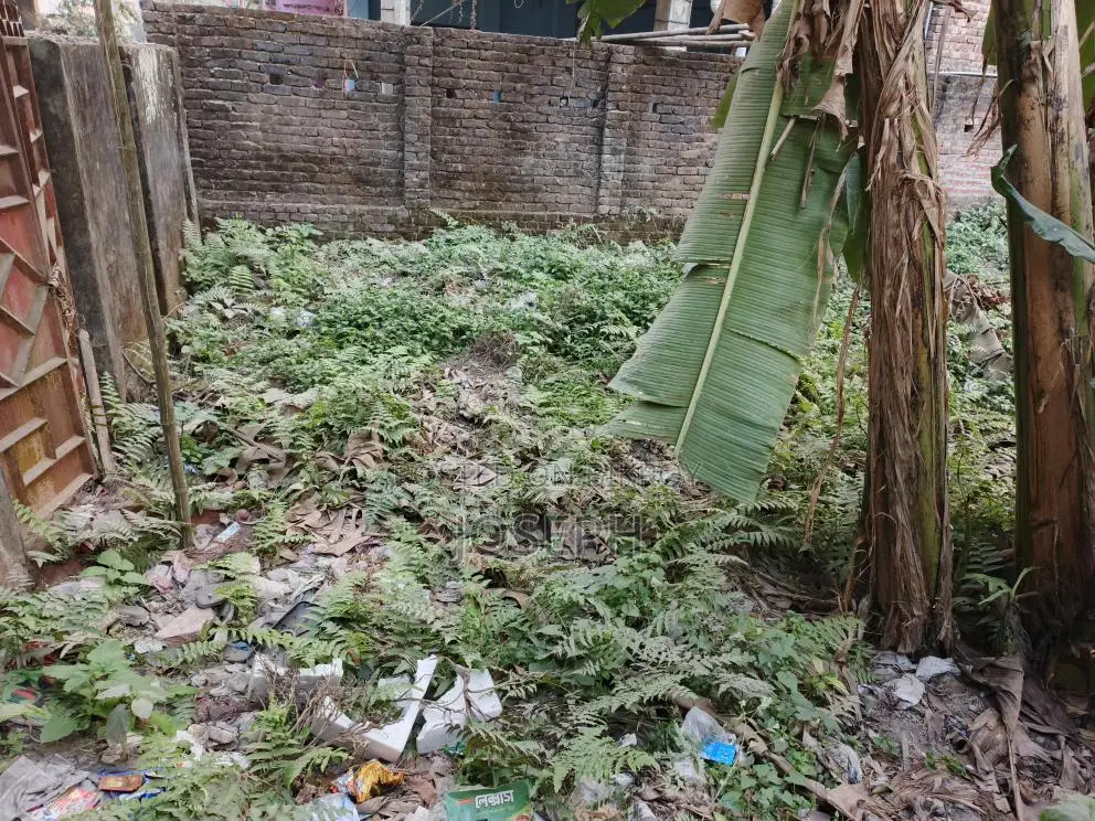 ০৪ শতক নিষ্কণ্টক জমি পাকা রাস্তা বাউন্ডারি ঘেরা