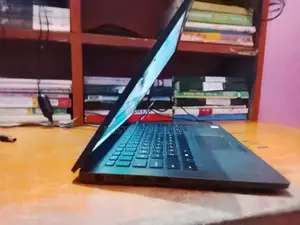 DELL Latitude 7400