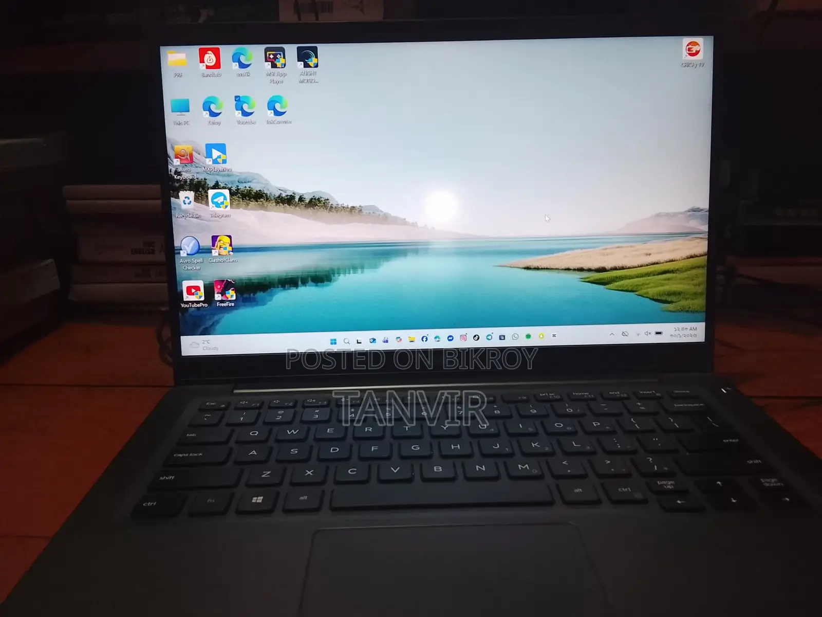 DELL Latitude 7400