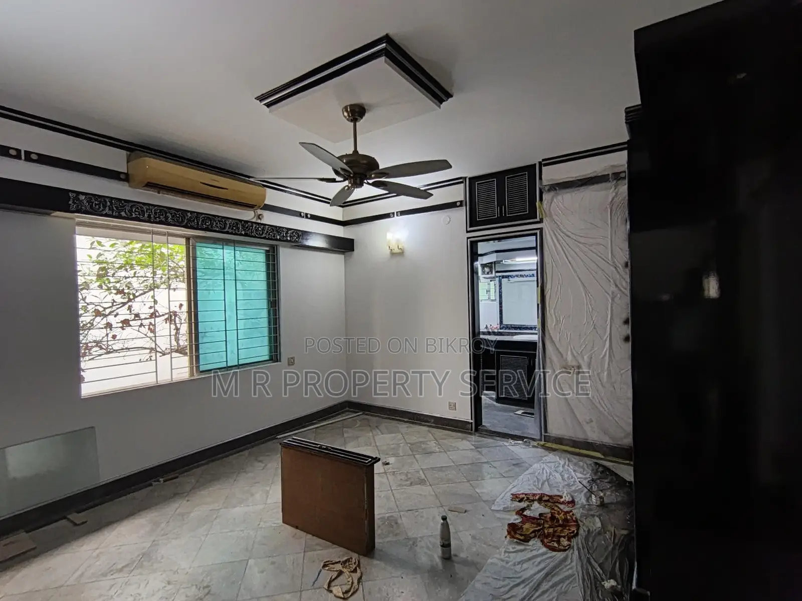 Baridhara Diplomatic Duplex Semi Furnished Apartment Rent