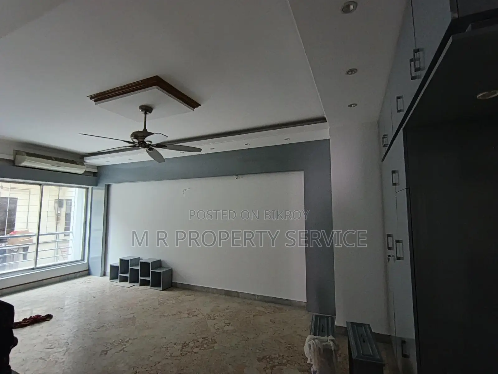 Baridhara Diplomatic Duplex Semi Furnished Apartment Rent