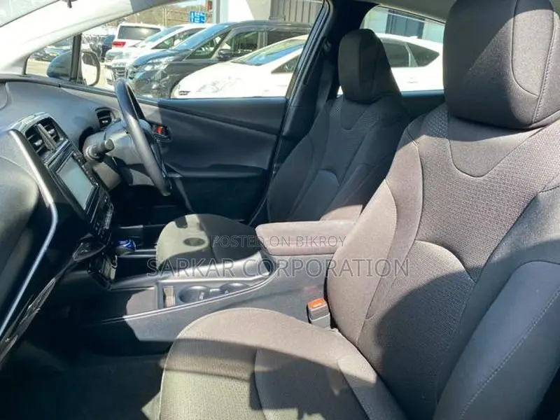 Toyota Prius S Safety Plus 2021