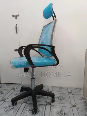 Mesh Office Chair with Headrest – Modern Design & Long-Lasting Comfort