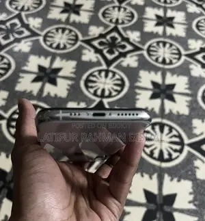 Apple iPhone XS 4/64 (Used)