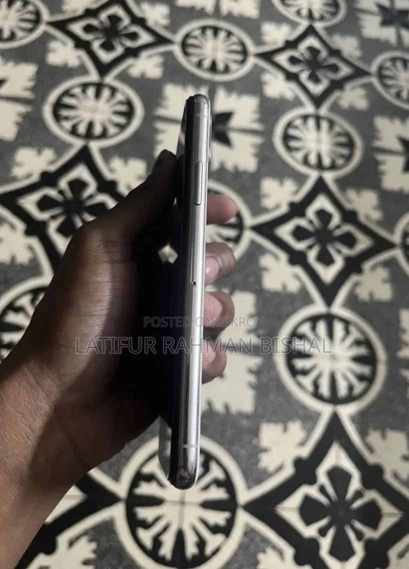 Apple iPhone XS 4/64 (Used)