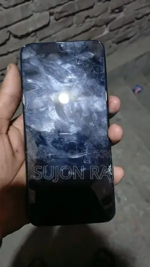 Samsung Galaxy A20 (Used)