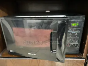 Microwave Oven in Running Condition