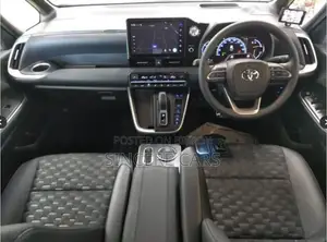 Toyota Voxy SZ HYB GR EDITION 2023