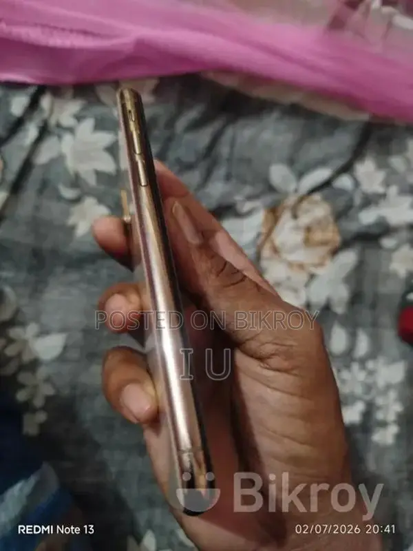 Apple iPhone XS (Used)
