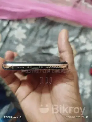 Apple iPhone XS (Used)