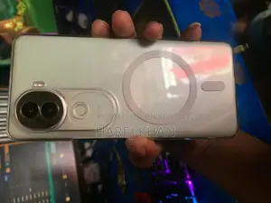 Vivo V 40e 5G 8+8/256 (Used)