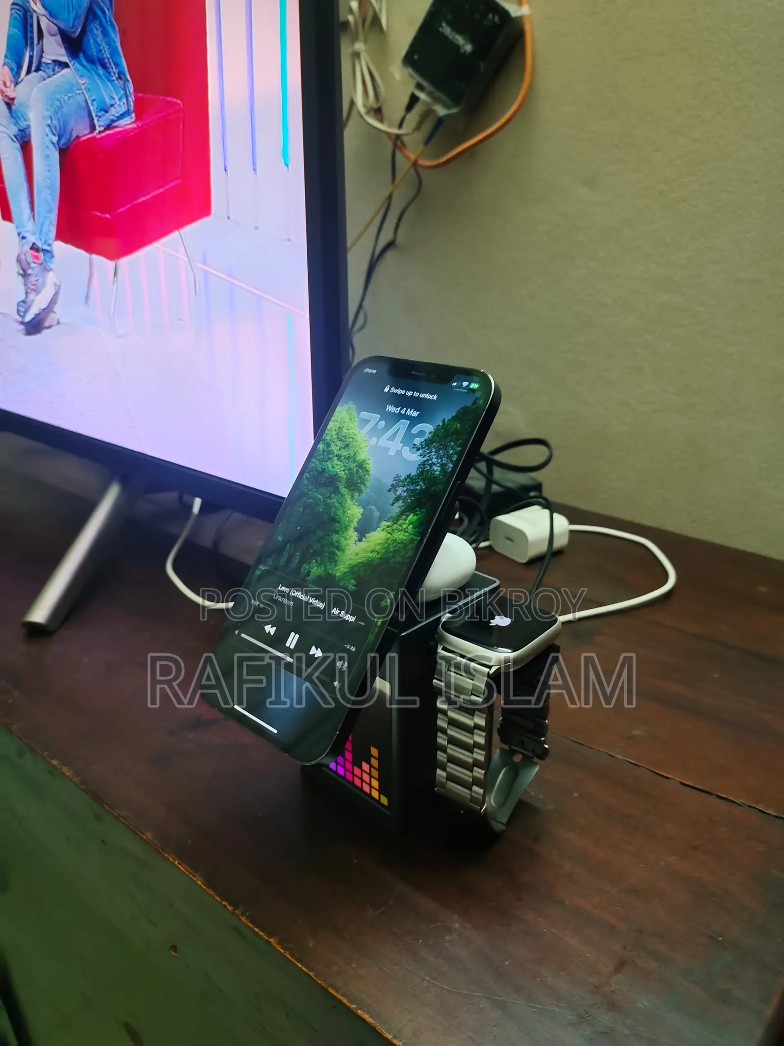 VELDUS WIRELESS MAGNETIC CHARGER