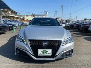Toyota Crown RS Advance 2021