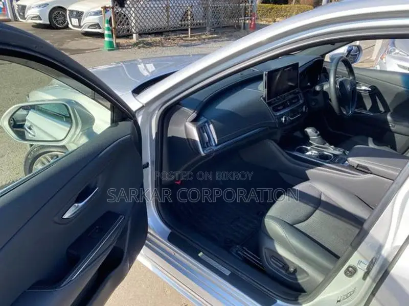 Toyota Crown RS Advance 2021