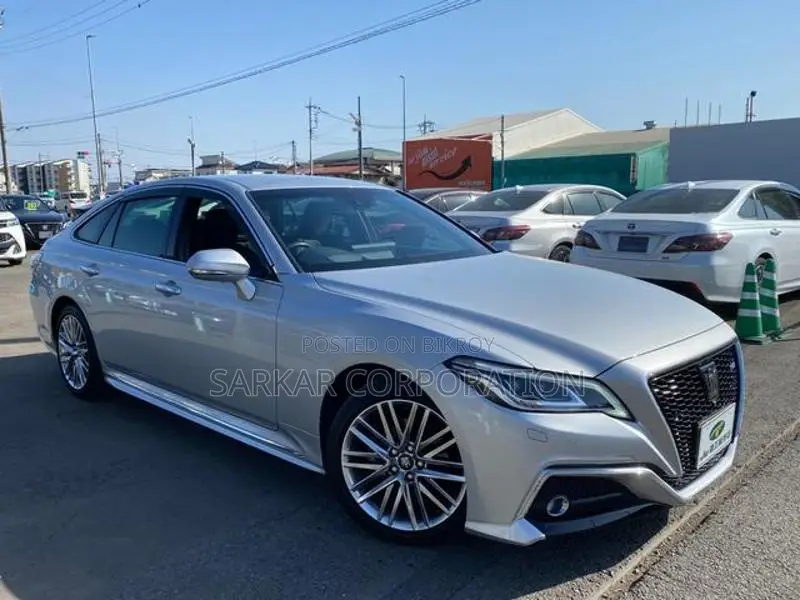 Toyota Crown RS Advance 2021