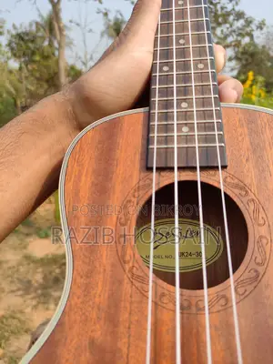 Ukulele বিক্রির জন্য