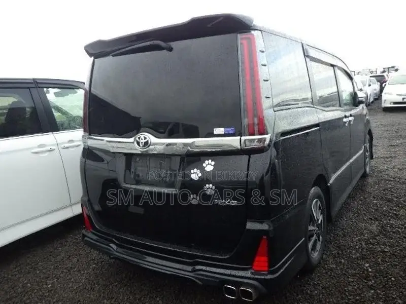 Toyota Noah Non Hybrid WXB Black 2021