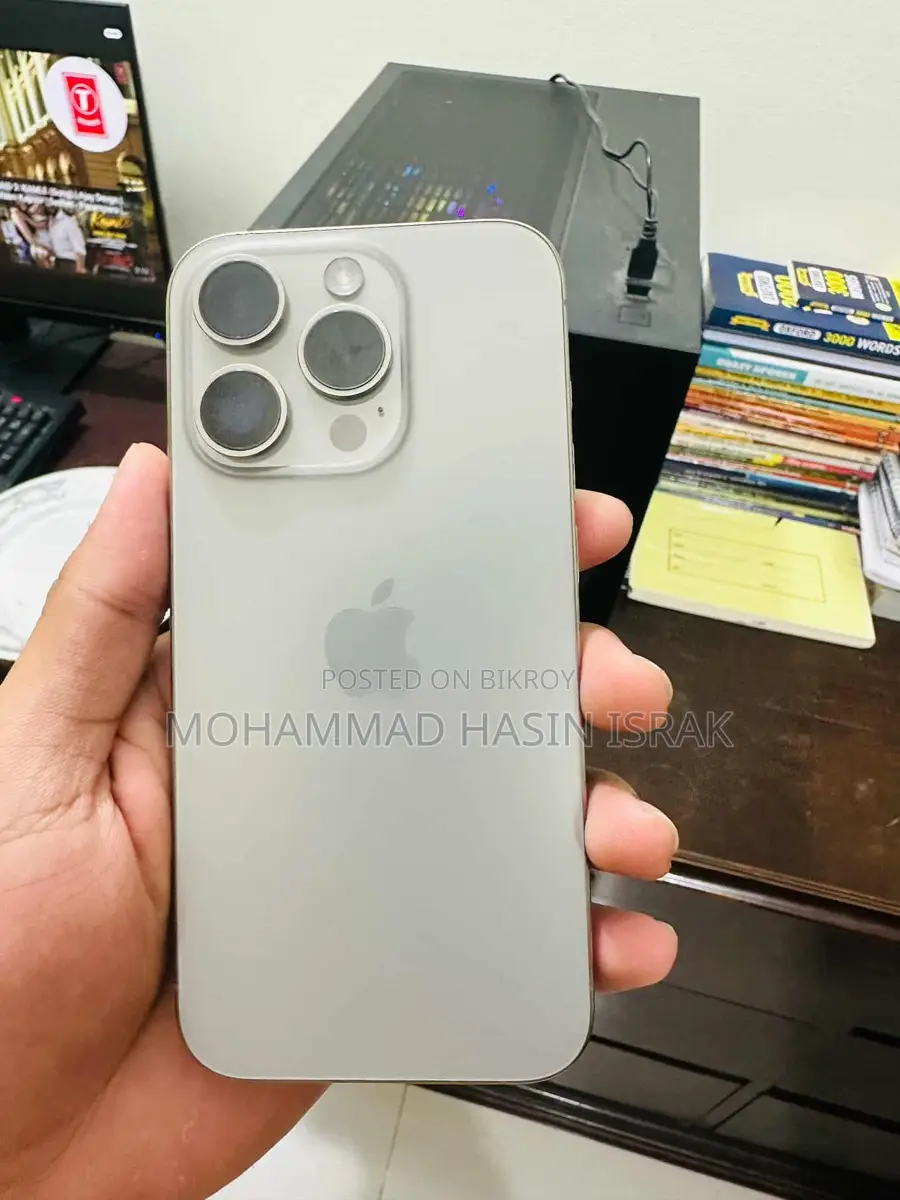 Apple iPhone 15 Pro Singapore (Used)
