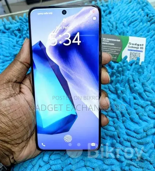 Vivo V50e 8/256 (Used)