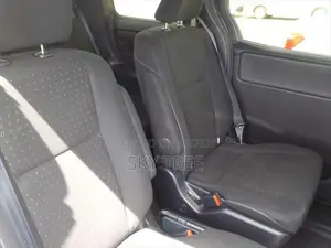 Toyota Noah G Package 2021