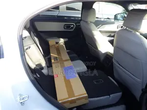 Honda Vezel E: HEV PLAY 2021