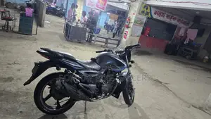 Runner Dayang Vorei ADV 150 ফ্রেশ কন্ডিশন 2016