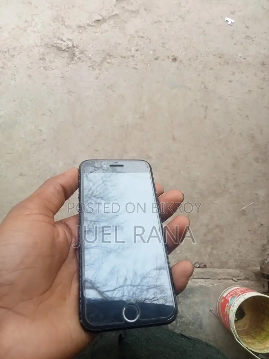 Apple iPhone 7 (ব্যবহৃত)
