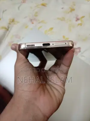 Samsung Galaxy S22 Global (Used)
