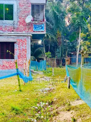 ফরিদপুরের নাই-এ ২ বেডরুমের বাড়ি বিক্রয়