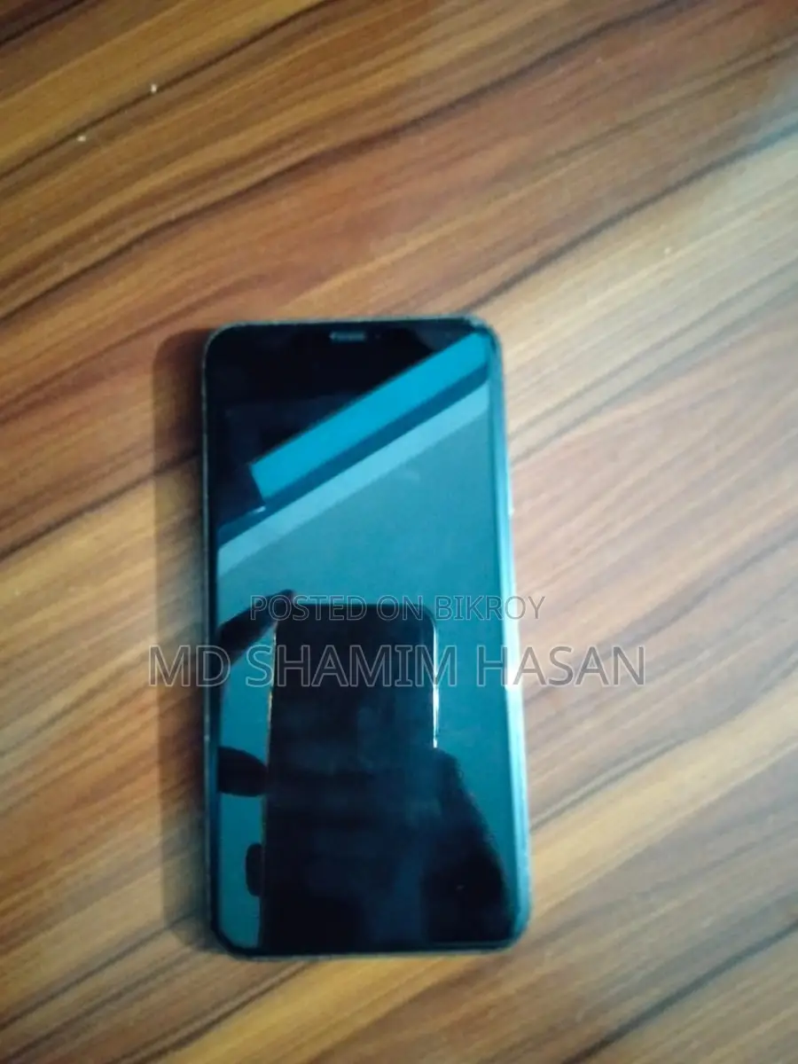 Apple iPhone 11 Pro Max ভালো কন্ডিশনে আছে (Used)