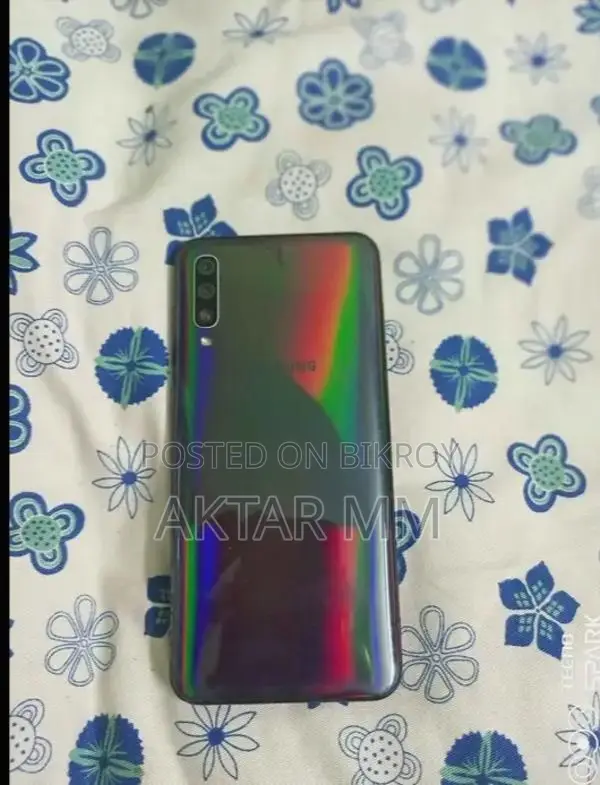 Samsung Galaxy A50 . (Used)