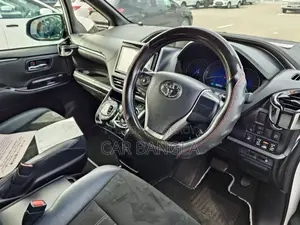 Toyota Esquire GI PREMIUM 2021