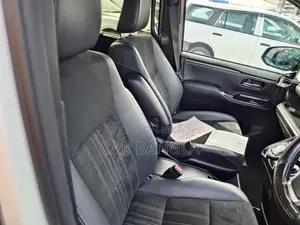 Toyota Esquire GI PREMIUM 2021