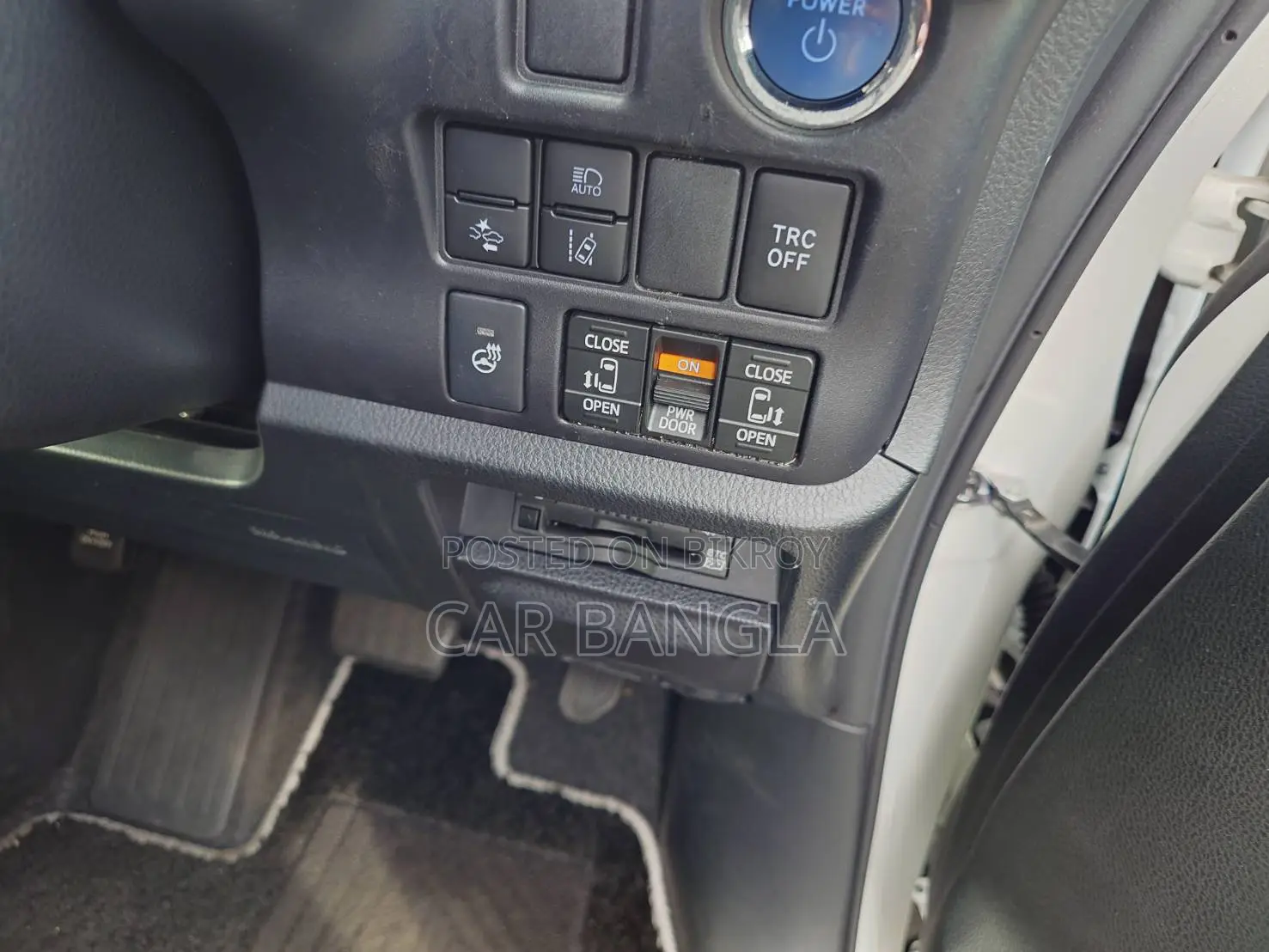 Toyota Esquire GI PREMIUM 2021