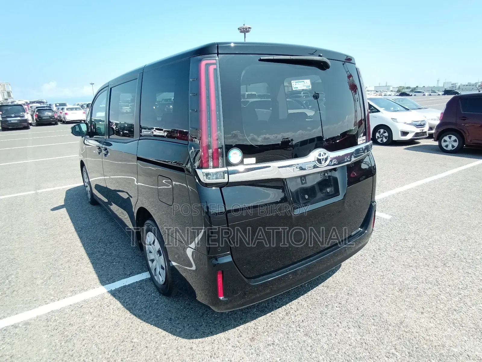 Toyota Noah PUSH START-NON HV 2021
