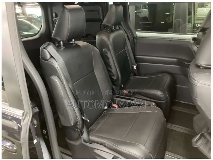 Toyota Noah SZ full load 2022
