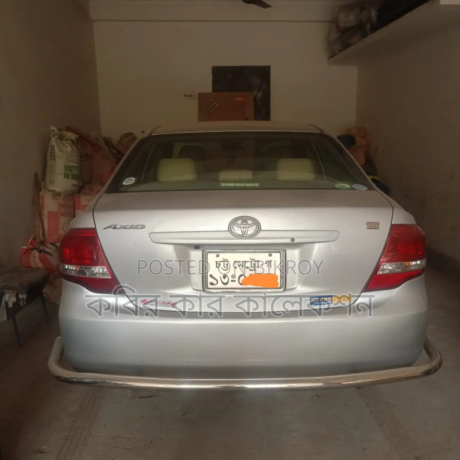 Toyota Axio silver 2010