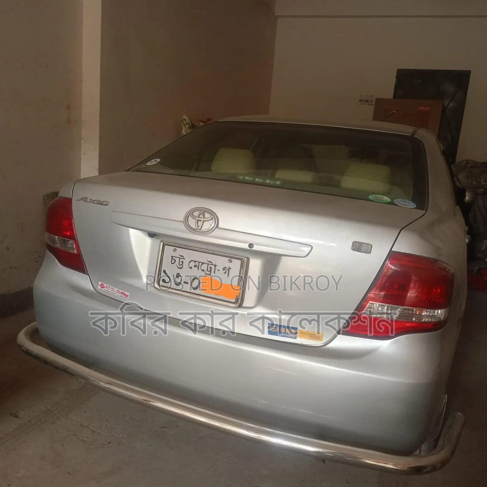 Toyota Axio silver 2010