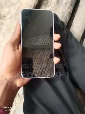 Samsung Galaxy S22 8/128 (Used)