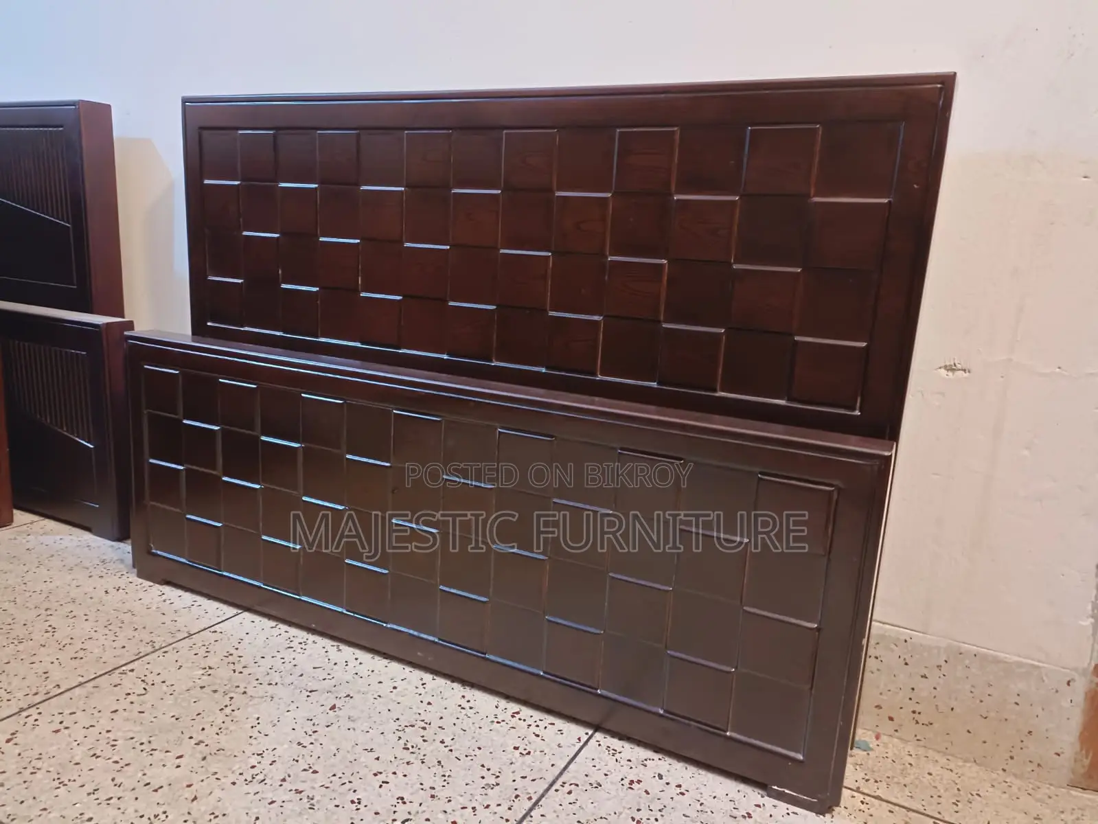 NEW BED 4/7 FEET. M # 442
