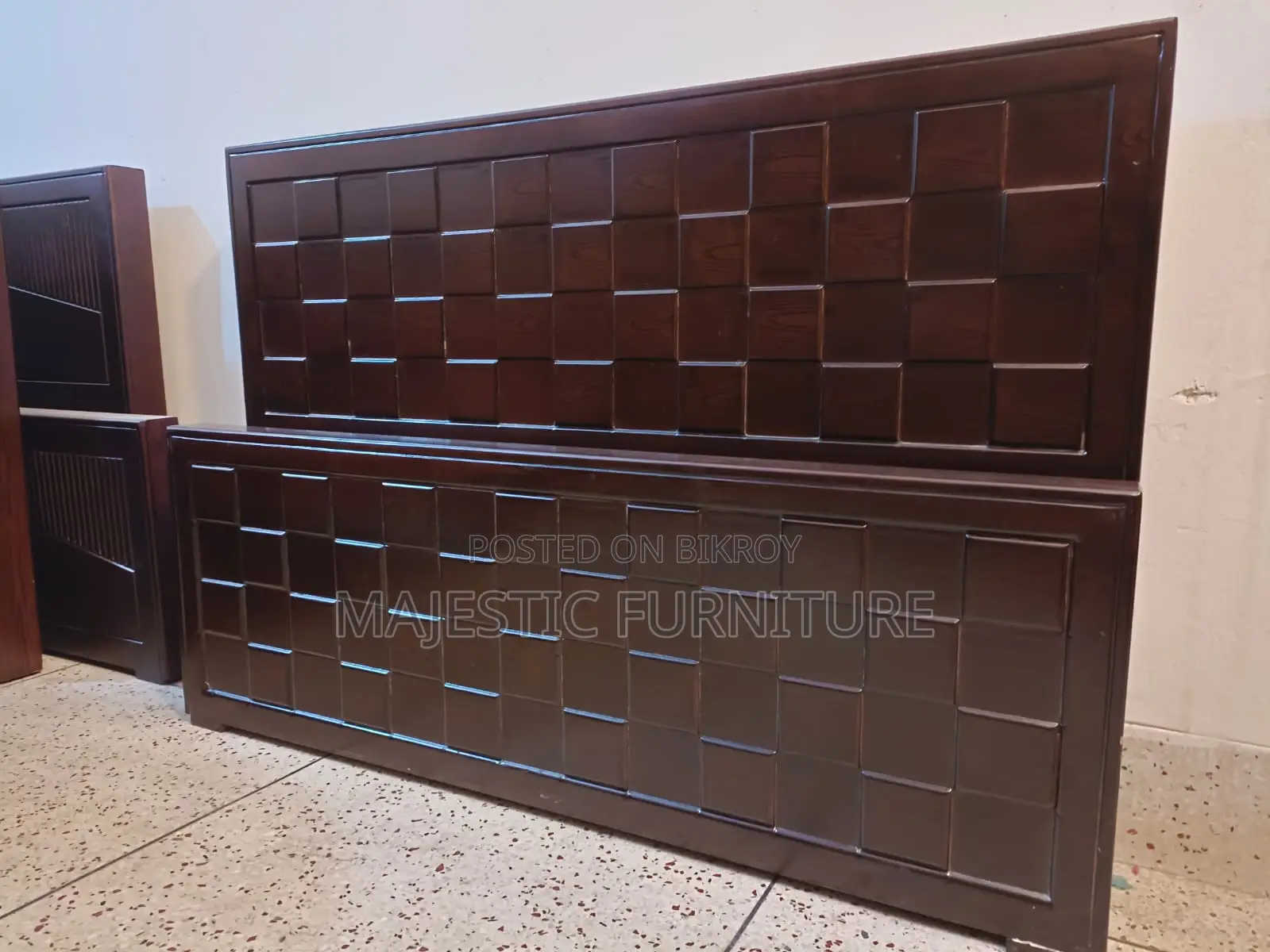 NEW BED 4/7 FEET. M # 442