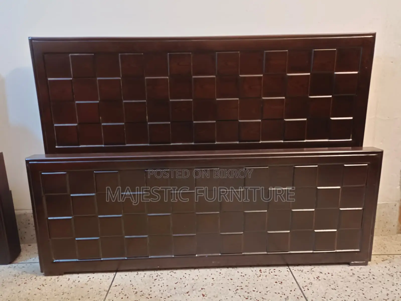 NEW BED 4/7 FEET. M # 442