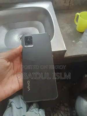 Vivo V20 (Used)