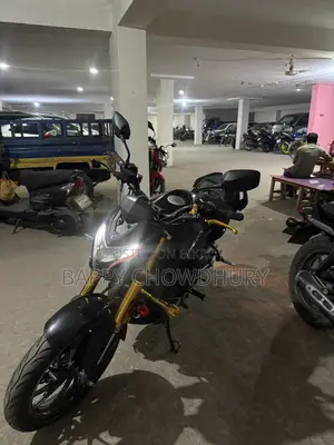 Hero Thriller 160R Refresh 2024
