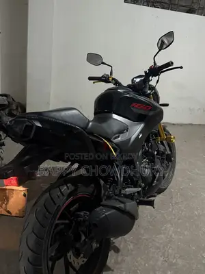 Hero Thriller 160R Refresh 2024