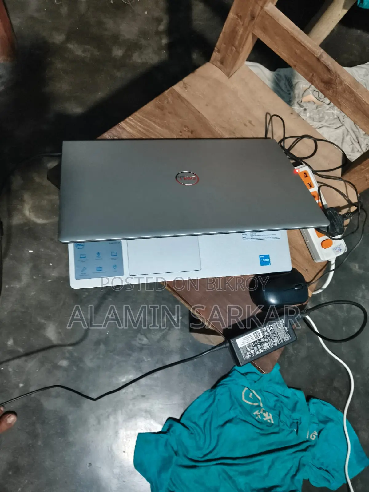 Dell laptop i3 /8GB /512 SSD/ 12th gen / Inspiro 3520