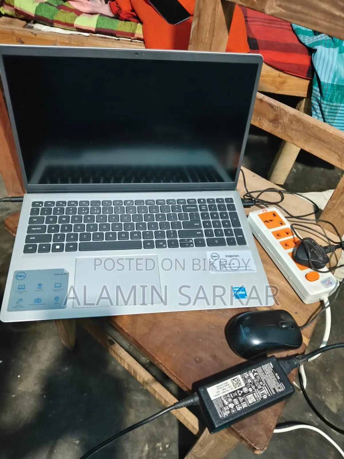 Dell laptop i3 /8GB /512 SSD/ 12th gen / Inspiro 3520