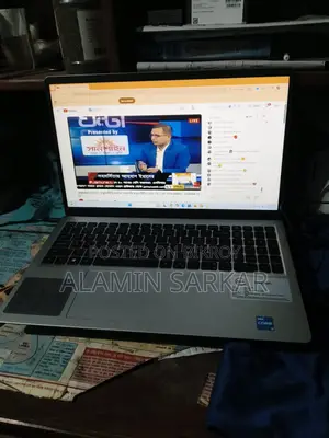 Dell laptop i3 /8GB /512 SSD/ 12th gen / Inspiro 3520