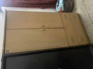 Otobi Almirah