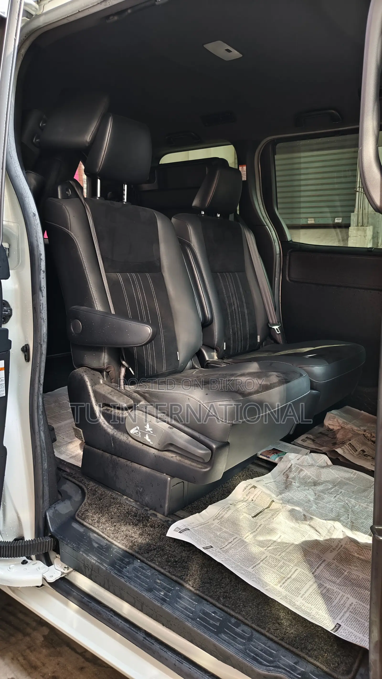 Toyota Esquire HV PUSH GI PREMIUM 2020